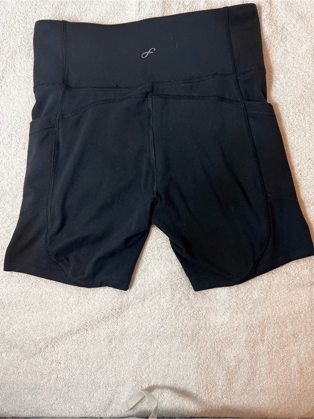 HIGH RISE BLACK Bike Shorts with Side Pockets by FREELY SIZE MEDIUM